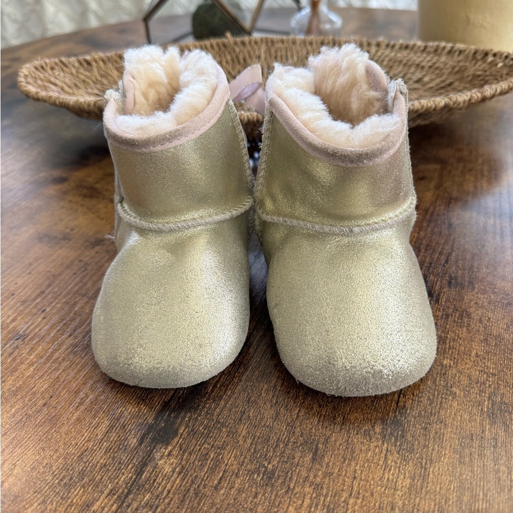UGGs